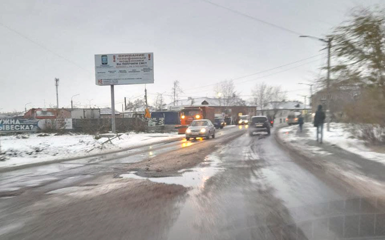 Дороги в Копейске начали чистить от снега ночью