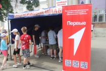 На Площади Красных Партизан прошел «Фестиваль первых», посвященный Дню защиты детей