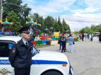 В период подготовки и проведения мероприятий, посвященных празднованию Дня России сотрудники копейской полиции проводили мероприятия по охране общественного порядка