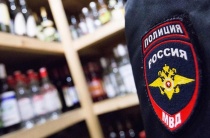 Сотрудниками полиции выявлен очередной факт продажи алкогольной продукции несовершеннолетнему