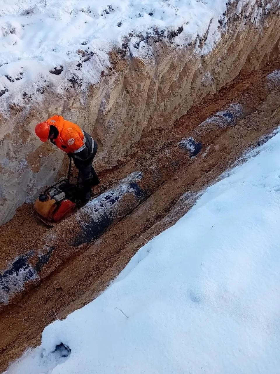 В Копейске продолжается строительство магистрального водовода