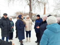 Глава Копейска встретилась с жителями поселка Вахрушево