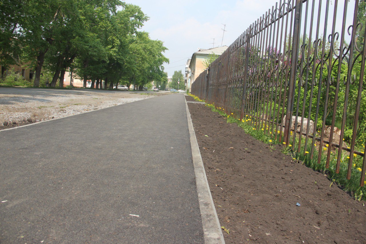 На переулке Тореза в Потанино завершен ремонт покрытия тротуара |  16.05.2023 | Копейск - БезФормата