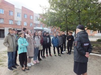 Сотрудники Отдела МВД России по городу Копейску провели профилактическую беседу с учениками одной из школ города