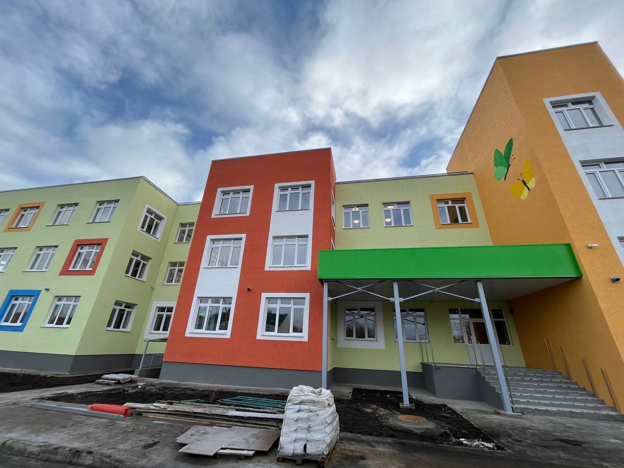 Строительство детского сада по улице Грибоедова завершается