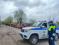 Более тысячи полицейских Челябинской области обеспечили охрану общественного порядка в родительский день