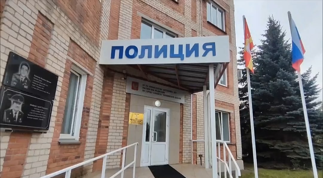 В Копейске оперуполномоченного уголовного розыска поблагодарили за спасение пожилого человека