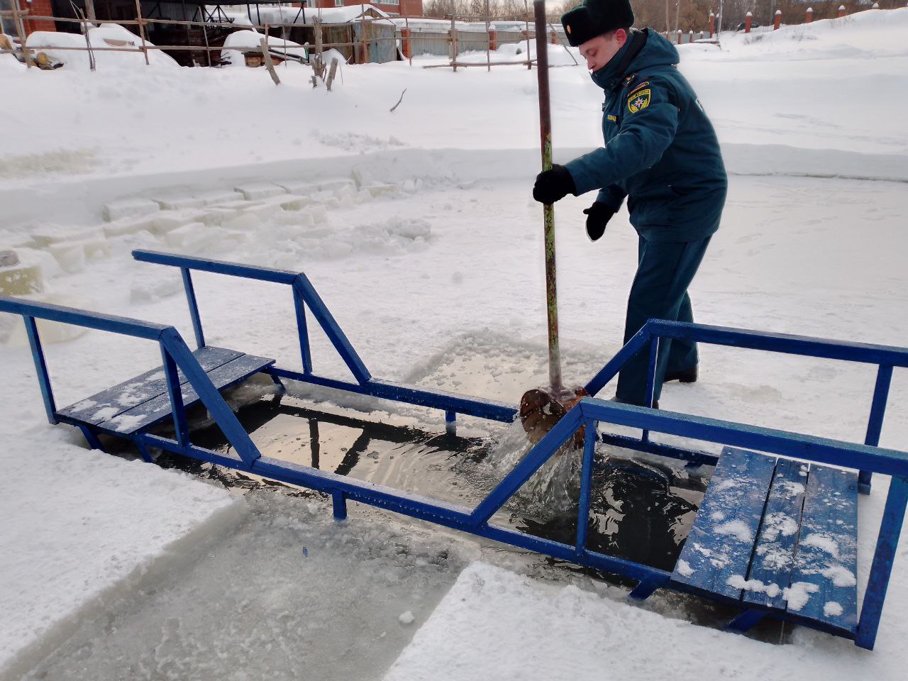 В Копейске проинспектировали купели | 18.01.2024 | Копейск - БезФормата