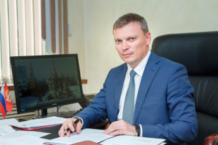 Поздравление главы Копейского городского округа Андрея Фалейчика с Днём социального работника