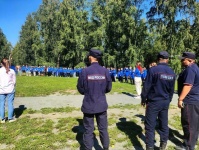 В Копейске в детском оздоровительном лагере «Восход» на озере Курочкино состоялось открытие профильной смены «Патриот»