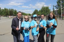 Волонтеры отдела по делам молодежи администрации КГО приглашают копейчан голосовать за объекты благоустройства