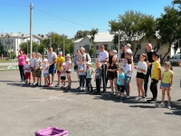 Сотрудники копейского отдела полиции поздравили детей с праздником «Днем защиты детей»