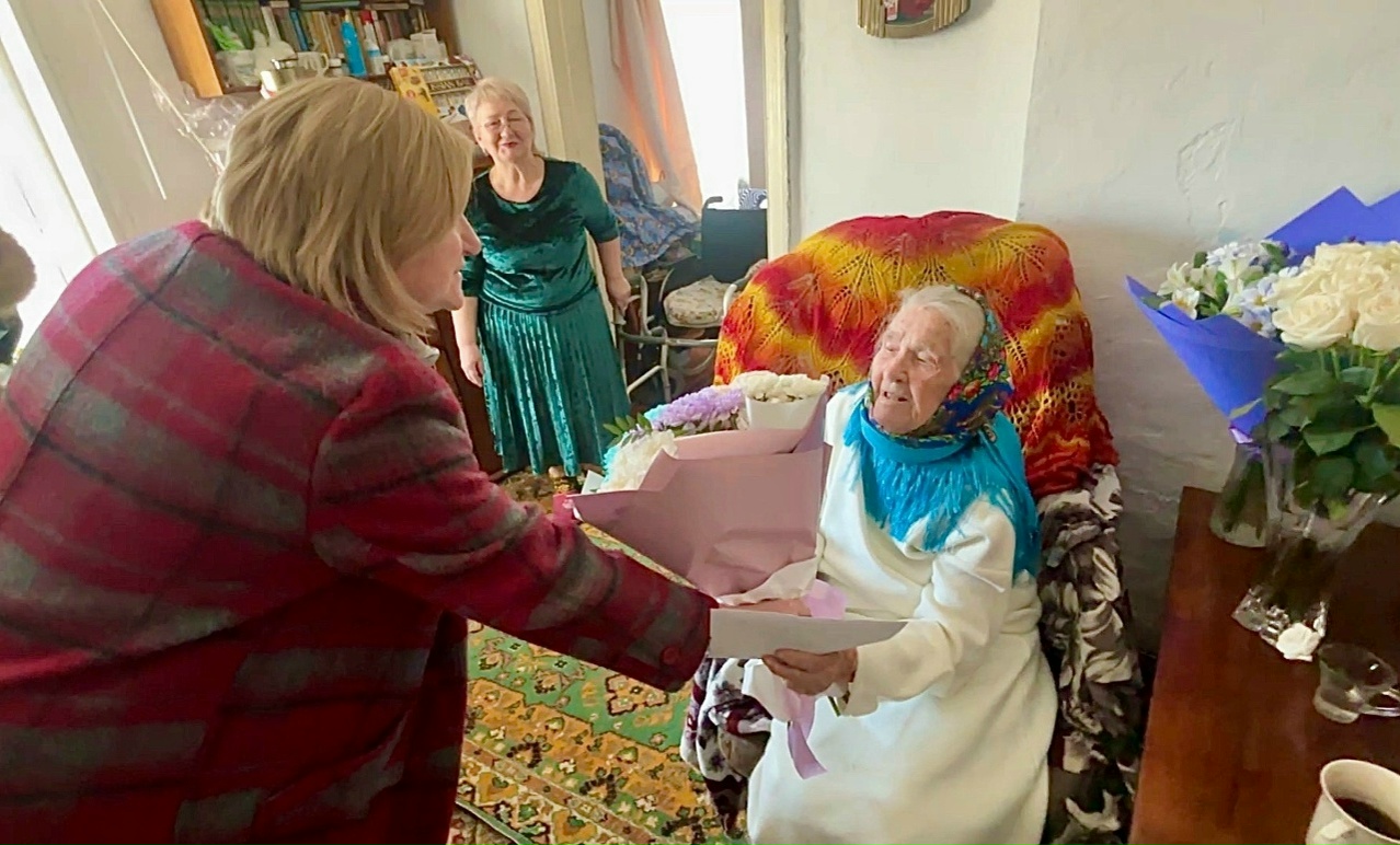 Труженица тыла отметила 100-летний юбилей