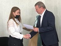 Глава Копейска Андрей Фалейчик наградил волонтеров-участников проекта «Городская среда»