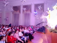 В Копейске прошли новогодние елки для одаренных детей