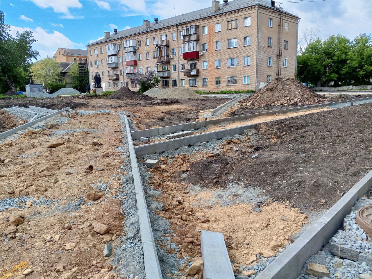 В Копейске продолжают благоустраивать городские пространства в рамках нацпроекта