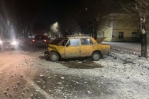 Челябинские полицейские по горячим следам задержали виновного в ДТП на угнанном автомобиле